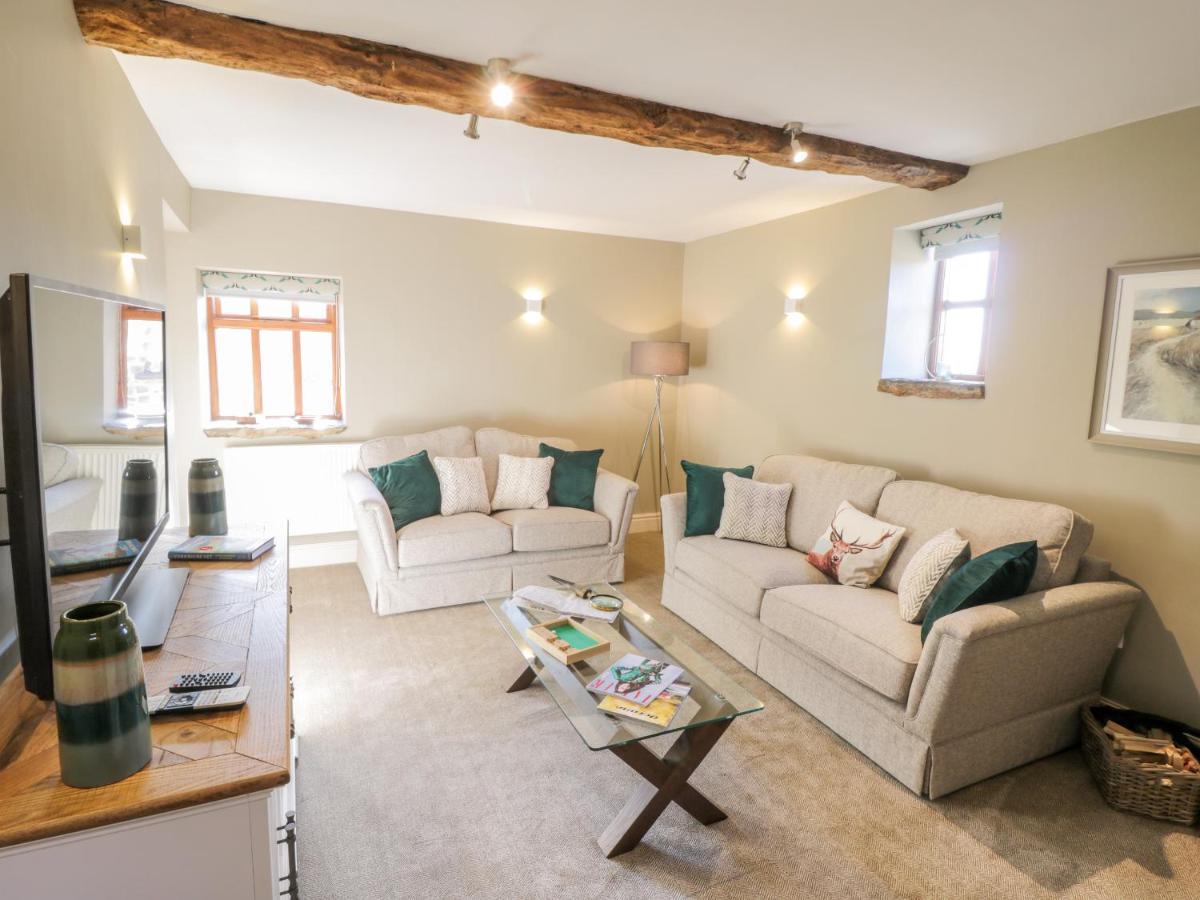Вилла Woodside Barn Тирск Экстерьер фото